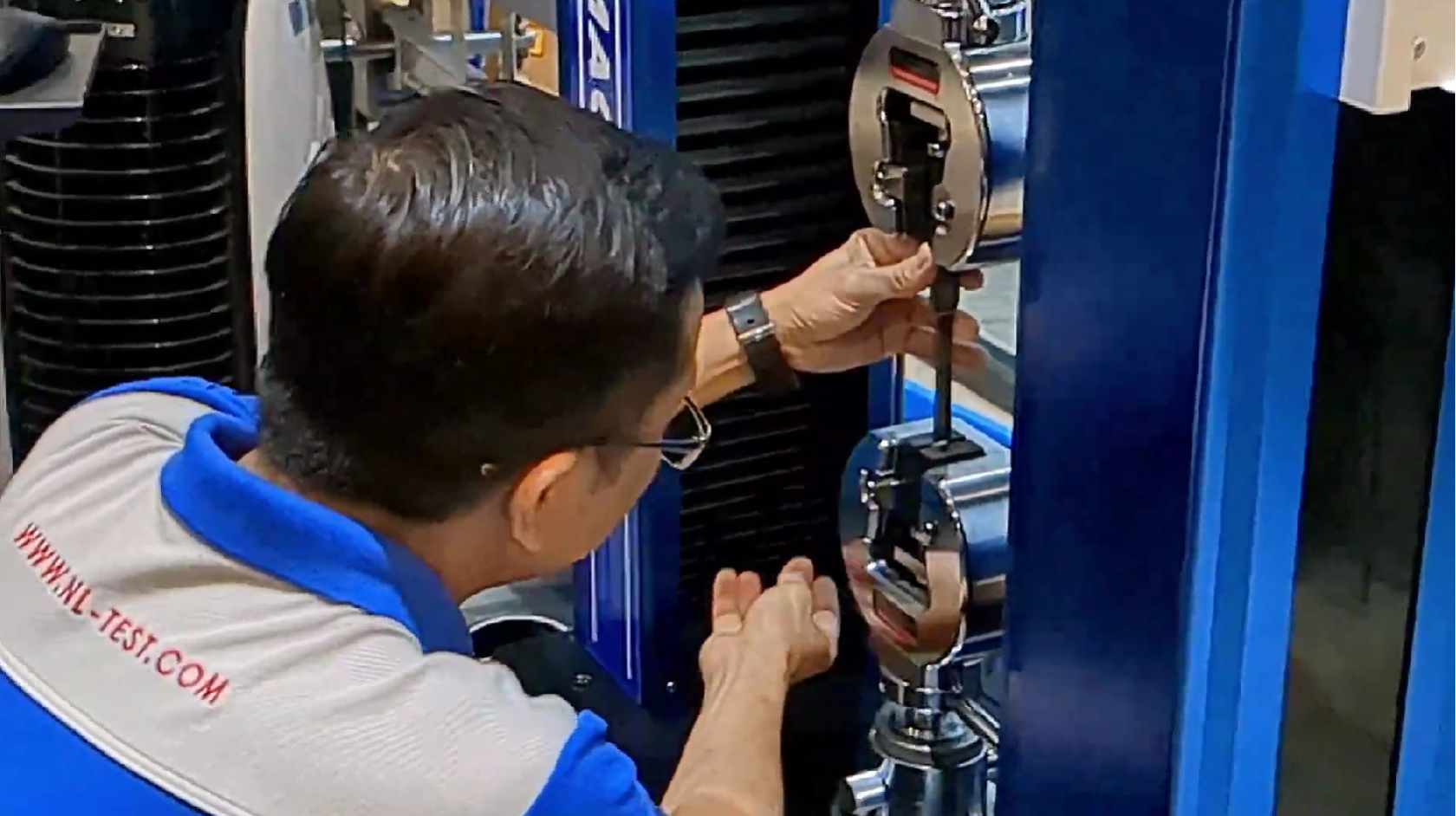 universal testing machine 1000kn 